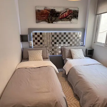 Sea & Sky Penthouse Апартаменты *